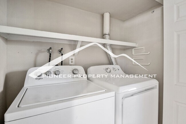 Building Photo - West Side 4 Bedroom Home with Mountain Setting Open Space Behind, 2 car Garage with AC