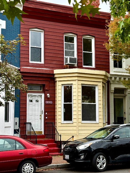 Building Photo - 936 French St NW