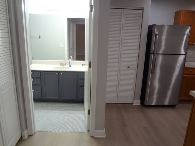 Building Photo - 2013 Silverstone Dr