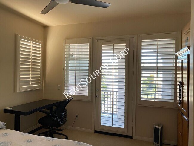 Building Photo - 24310 Las Palmas St