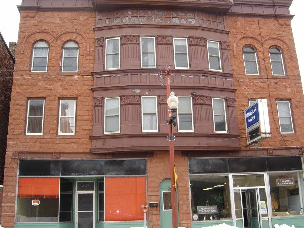 Primary Photo - 305-307 6th St