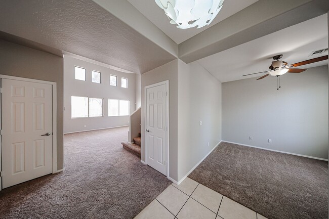 Building Photo - Welcome to this spacious 4 bedroom, 2.5 ba...