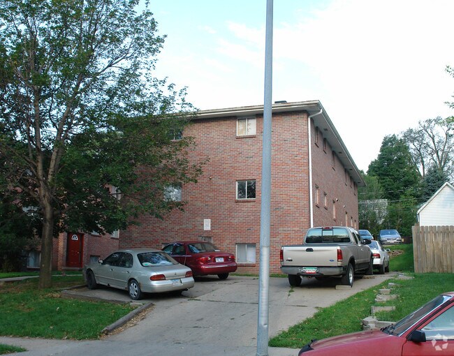 Primary Photo - 1330 S 30th Ave