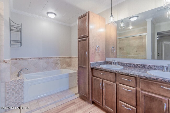 Building Photo - 8330 Cross Timbers Dr W