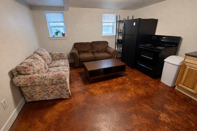 Building Photo - 617 S Jefferson St