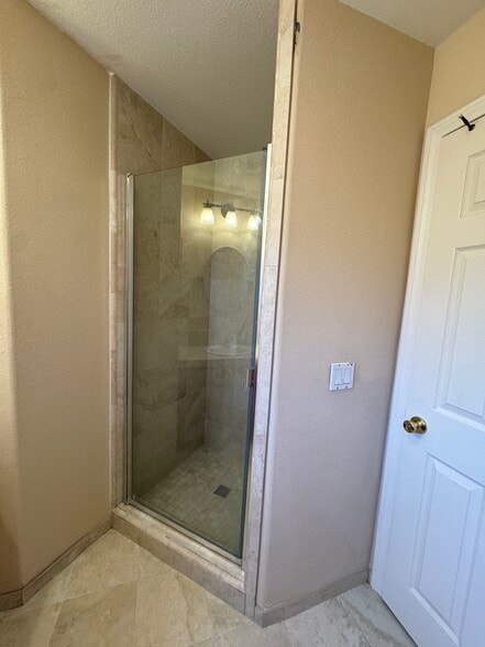 Building Photo - 1718 Tecalote Dr