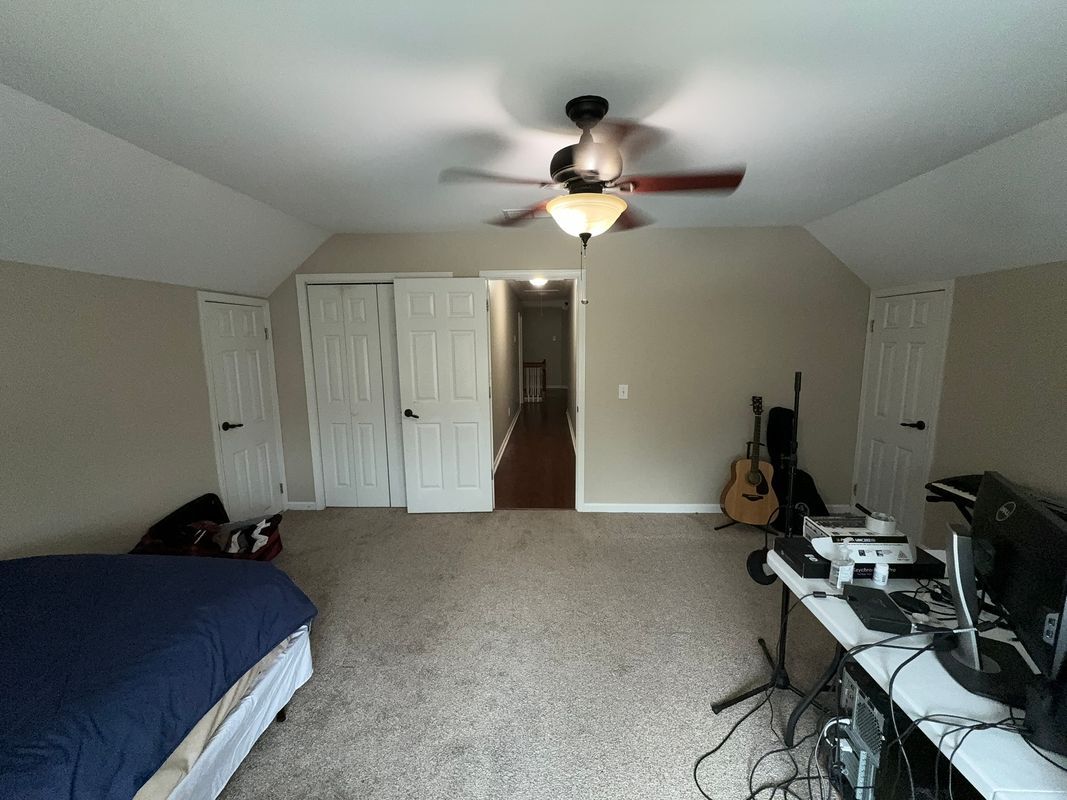 Building Photo - 2845 Stratfield Ct