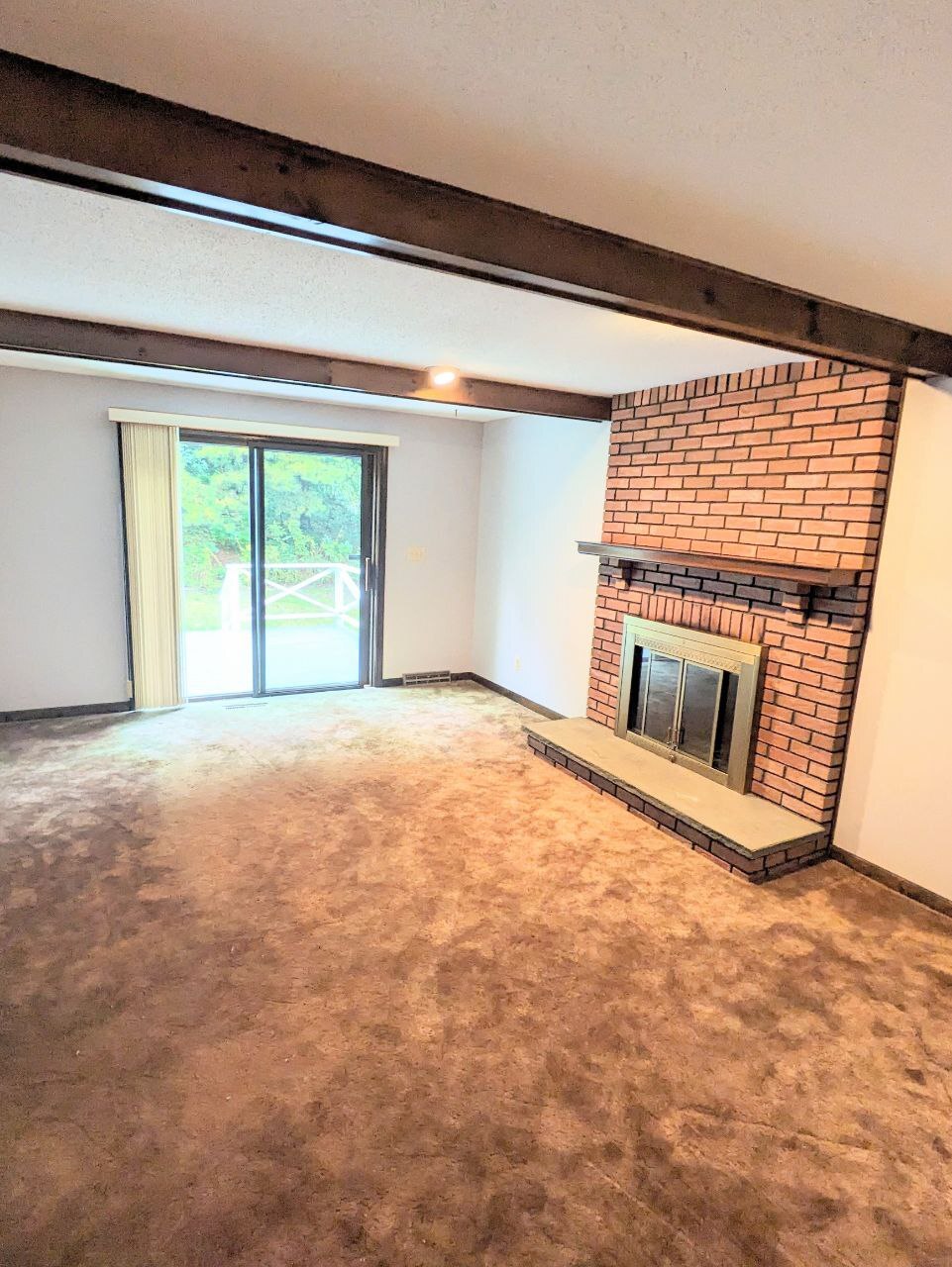 Building Photo - 867 Shaker Rd