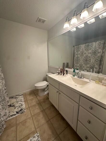 Updated bathroom - 9901 Baywinds Dr