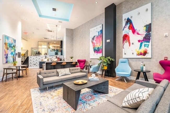 Building Photo - 346 Somerville Ave