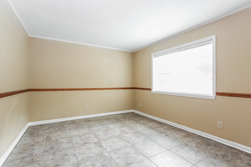 Building Photo - 7406 San Simeon Dr