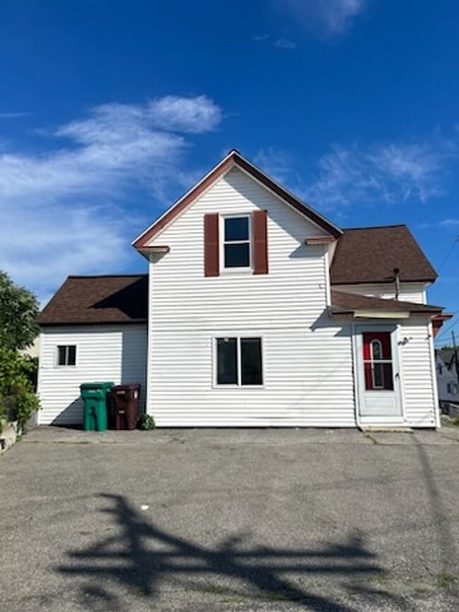Building Photo - Single Family Home for Rent