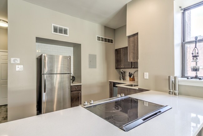 Building Photo - 3633 McRee Ave