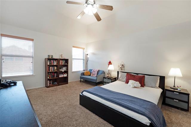 Building Photo - 9204 Sterling Gate Dr
