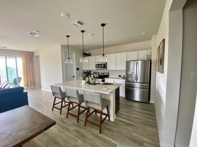 Building Photo - Amazing Floorplan - Coming Soon May 2026