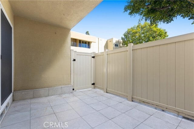 Building Photo - 11138 Aqua Vista St