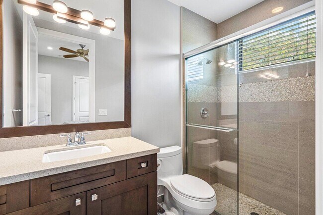 Building Photo - 17511 Cadena Dr