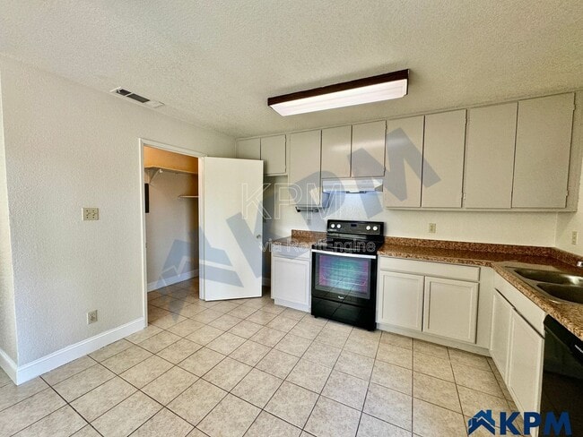 Building Photo - 1311 W Century Blvd