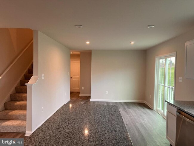 Building Photo - 801 Otero Ln