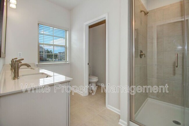 Building Photo - 3130 Glenn Hope Wy