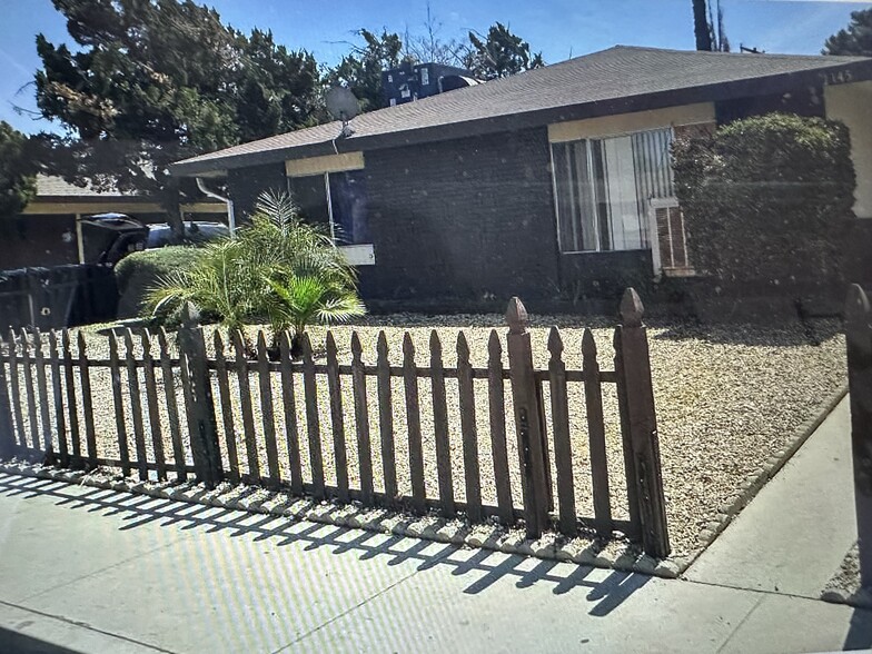 Building Photo - 1145 Olive Tree Ln