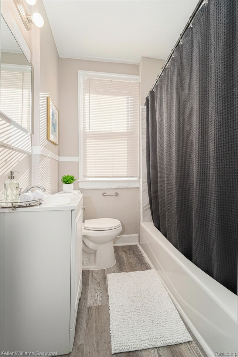 Building Photo - 3759 Atkinson St