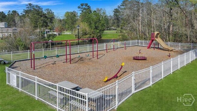 Building Photo - 1506 Bradley Blvd