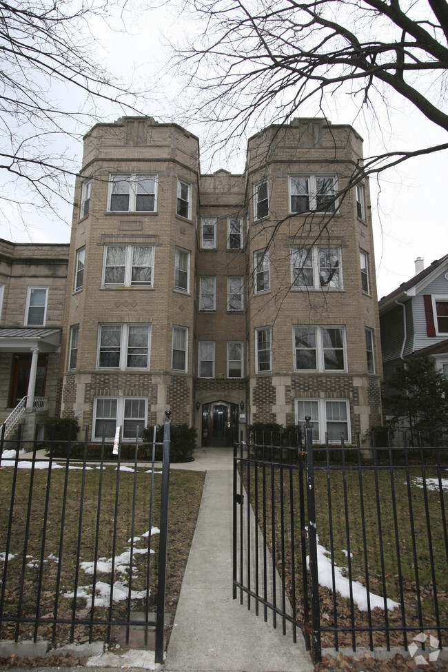 Primary Photo - Logan Boulevard Apartments