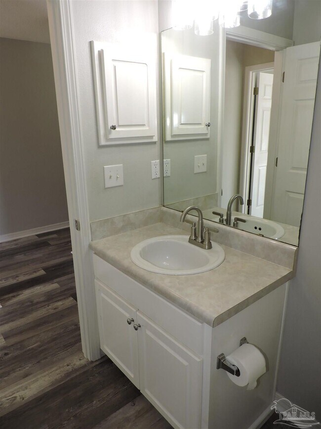 Building Photo - 3971 Sunny Manor Cir