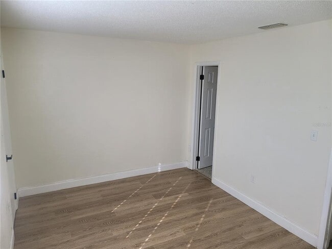 Building Photo - 1236 Dovehill Dr