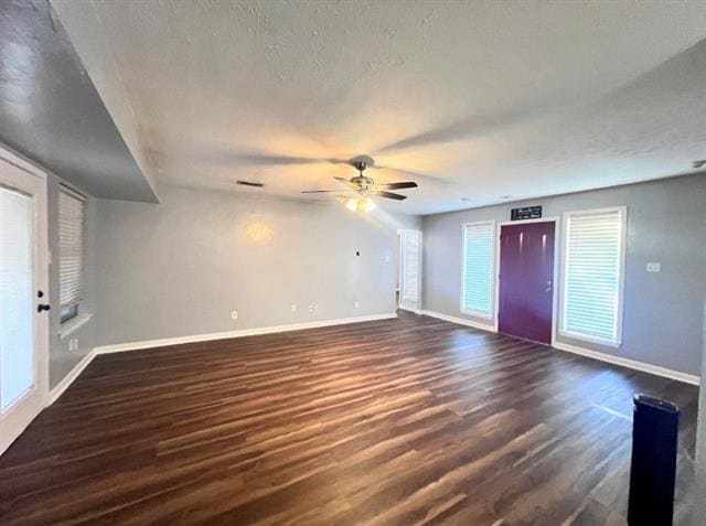 Building Photo - 201 Lester St