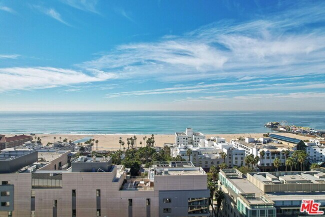 Building Photo - 1755 Ocean Ave