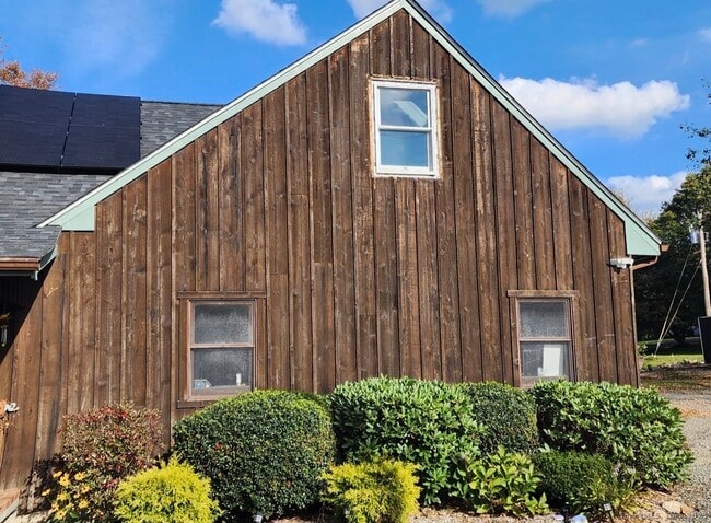 Building Photo - 4994 Madison Ave