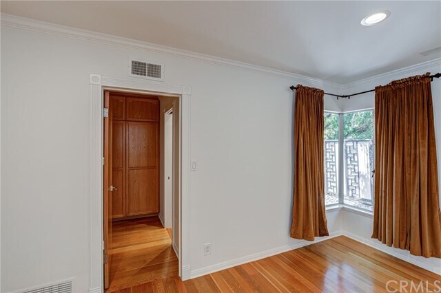 Building Photo - 2740 Hutton Dr