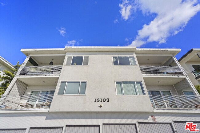 Building Photo - 18103 Coastline Dr