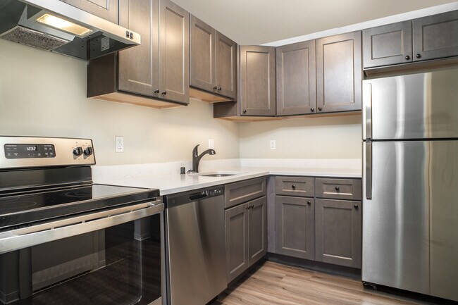Welcome to Valecia - Valencia Apartments