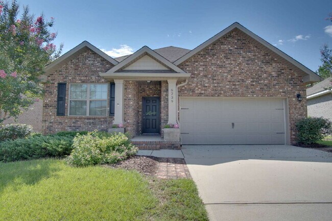 Building Photo - Ashley Plantation Living — 3BR Home with Granite Countertops, Large Kitchen Island, Trey Ceilings...