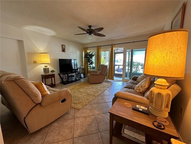 Building Photo - 2950 Clark Rd