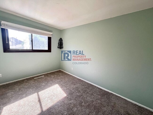 Building Photo - 4085 Host Ln