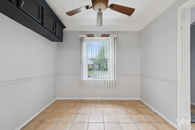 Building Photo - $1300 3 bedroom bungalow