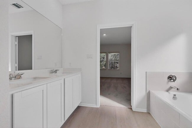 Building Photo - 1516 Boggy Crk Rnch Rd