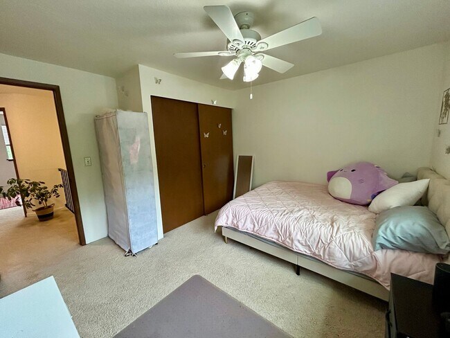 Building Photo - 3500 Ridgemont Way