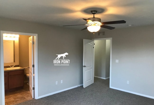 Building Photo - 3bed/2bath - Landscaping Included plus fenced yard, & two car garage.