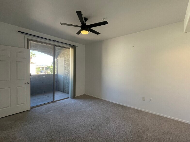 Building Photo - 5303 N 7th St