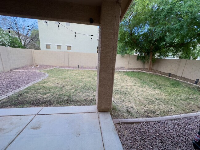 Building Photo - 3 bedroom 2 ba home in Gilbert!