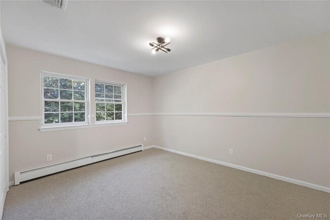 Building Photo - 5 Fairview Ln