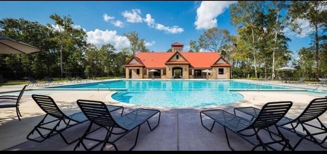 Building Photo - 21483 Carosella Dr