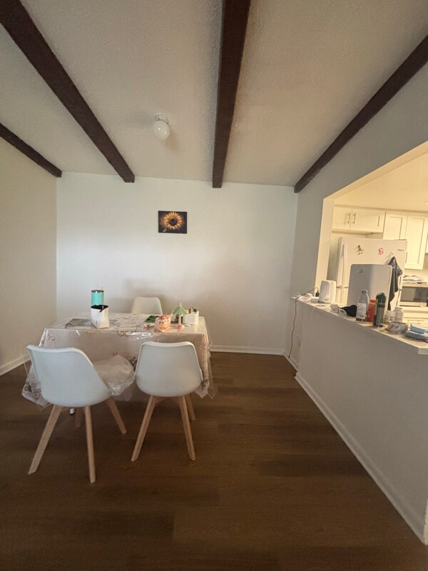 Building Photo - 3067 St Paul Dr