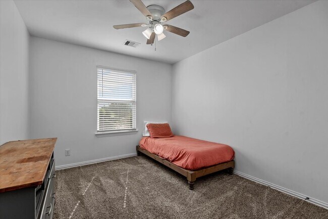 Building Photo - 32027 Steven Springs Dr