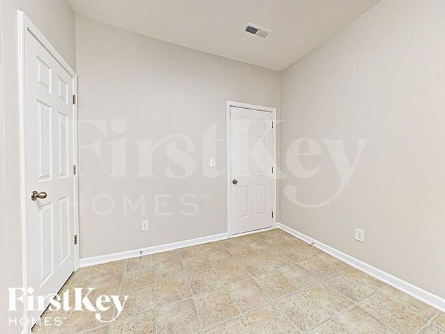 Building Photo - 15535 Lakepoint Forest Dr